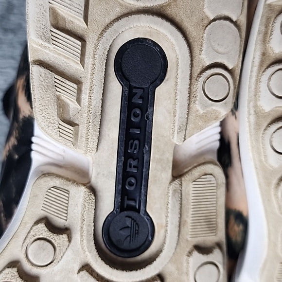 Adidas women's Torsion ZX FLUX. Size 5 - Picture 13 of 14